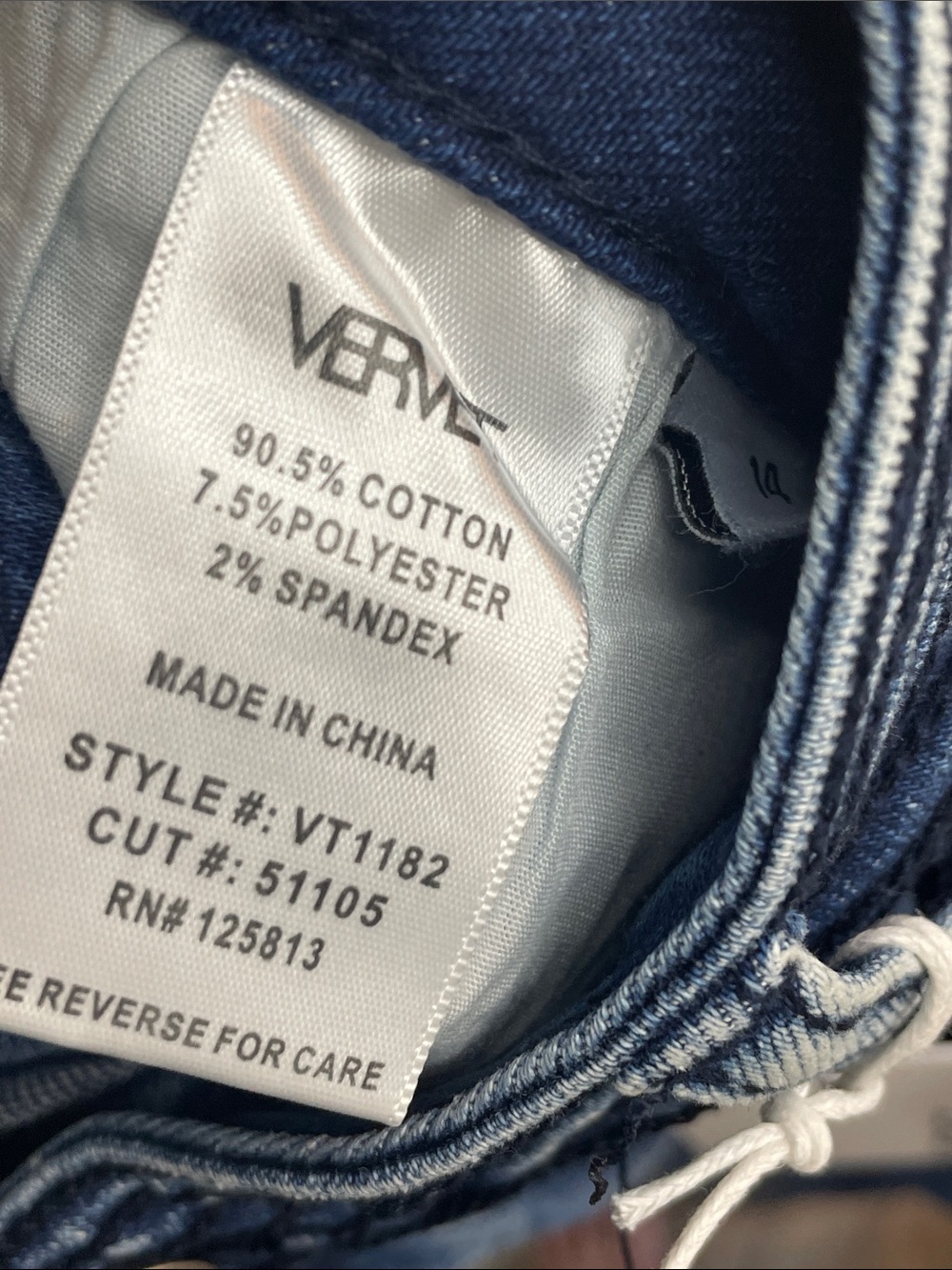 VERVET AMBER Distressed Cropped Jeans — Medium Blue Ankle Length - Picture 5 of 6